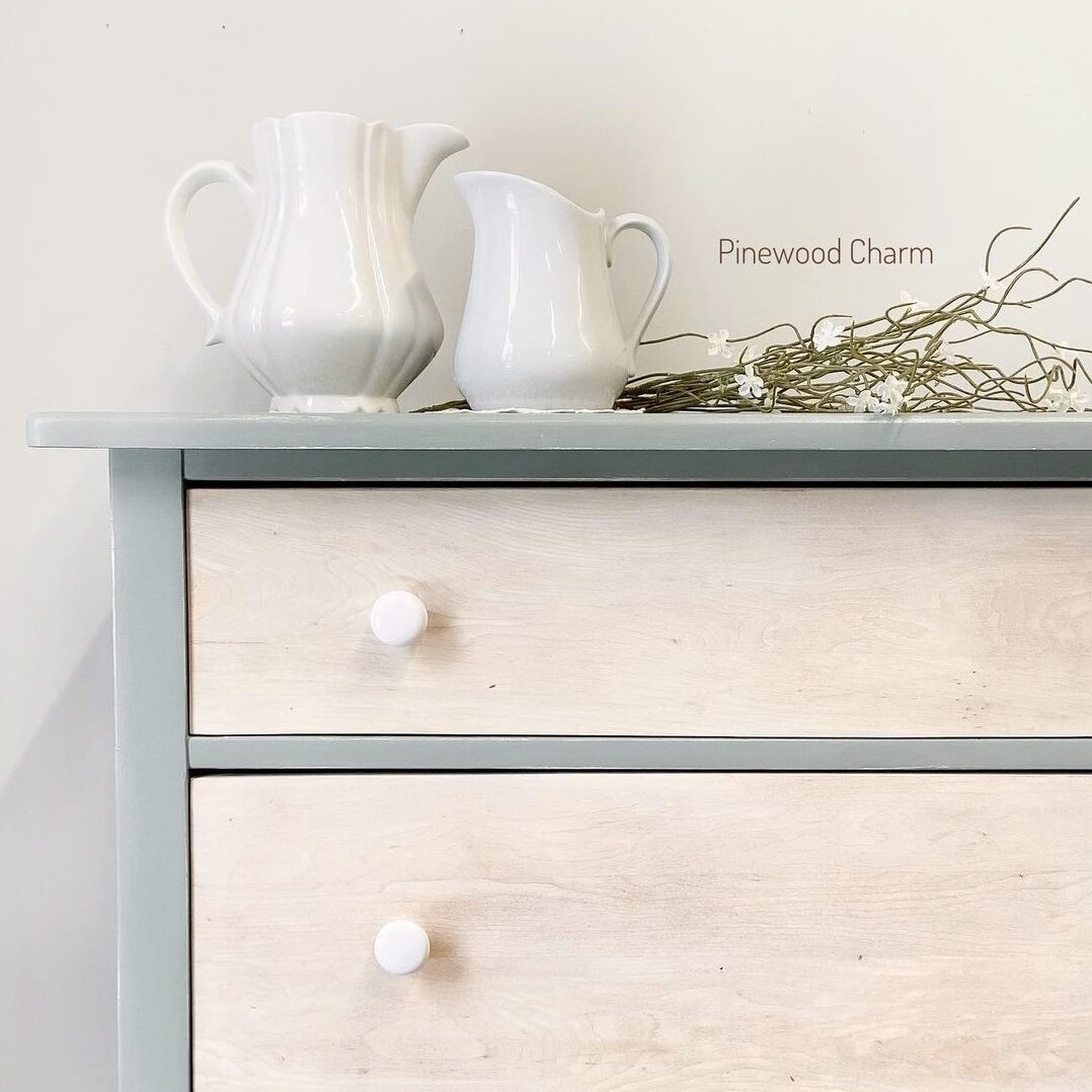 Artemisia ONE by Melange @ The Painted Heirloom