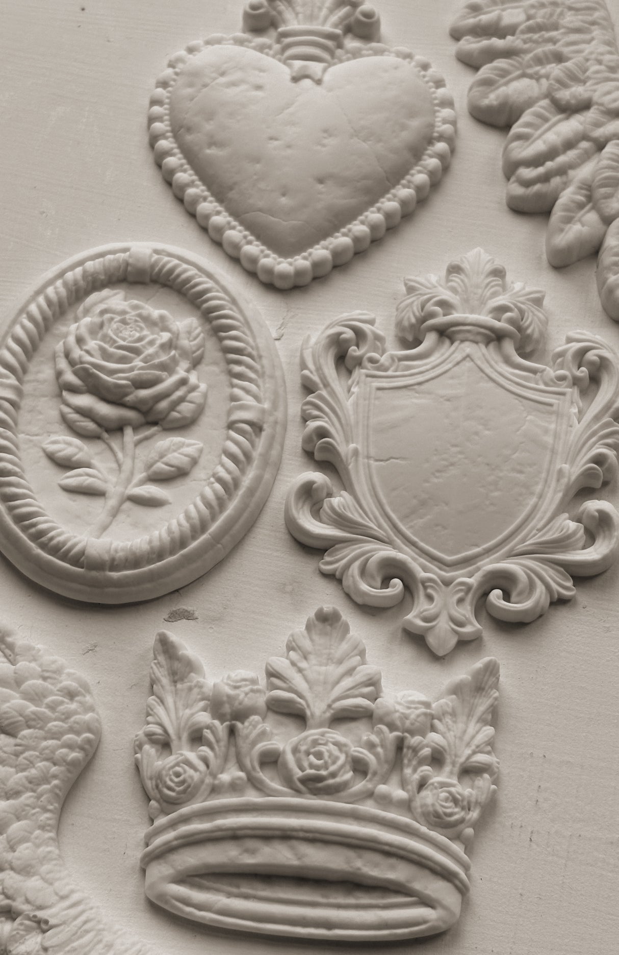 Heraldry Mould by IOD - Iron Orchid Designs