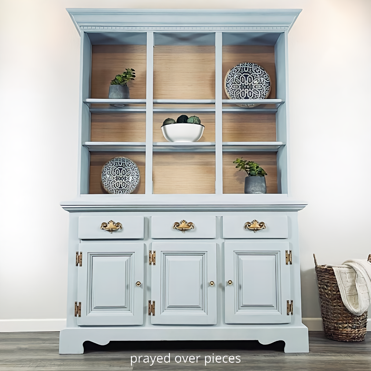 Traveler ONE by Melange @ The Painted Heirloom