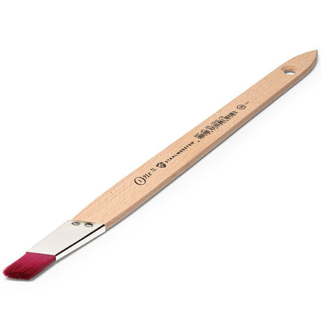 Staalmeester ONE Series 1040 Angled Fitch Artist Paintbrush for fine detail, shown against white.