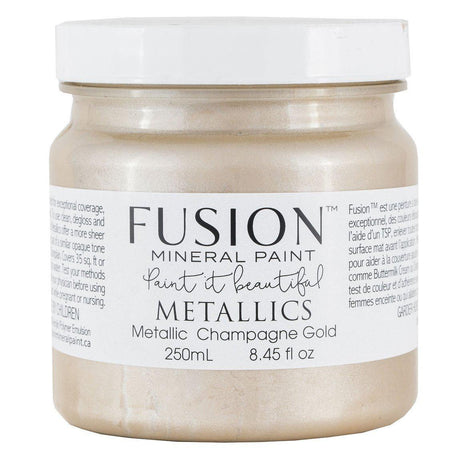 Fusion Mineral Paint Champagne Gold Metallic, 250mL jar with rich mica pigments for a metallic shimmer.