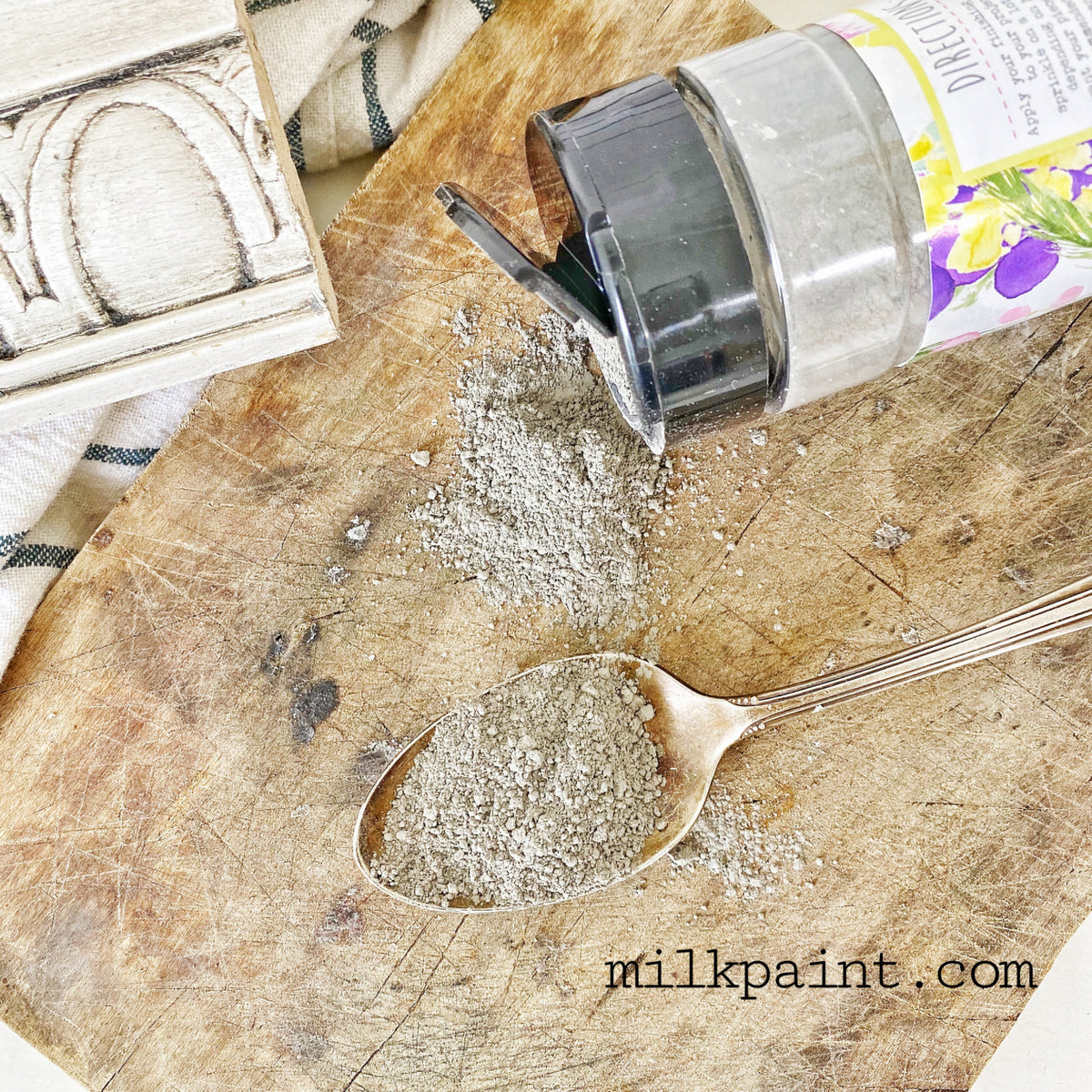 Grit Aging Dust by Sweet Pickins from Old Fashioned Milk Paint in original packaging.