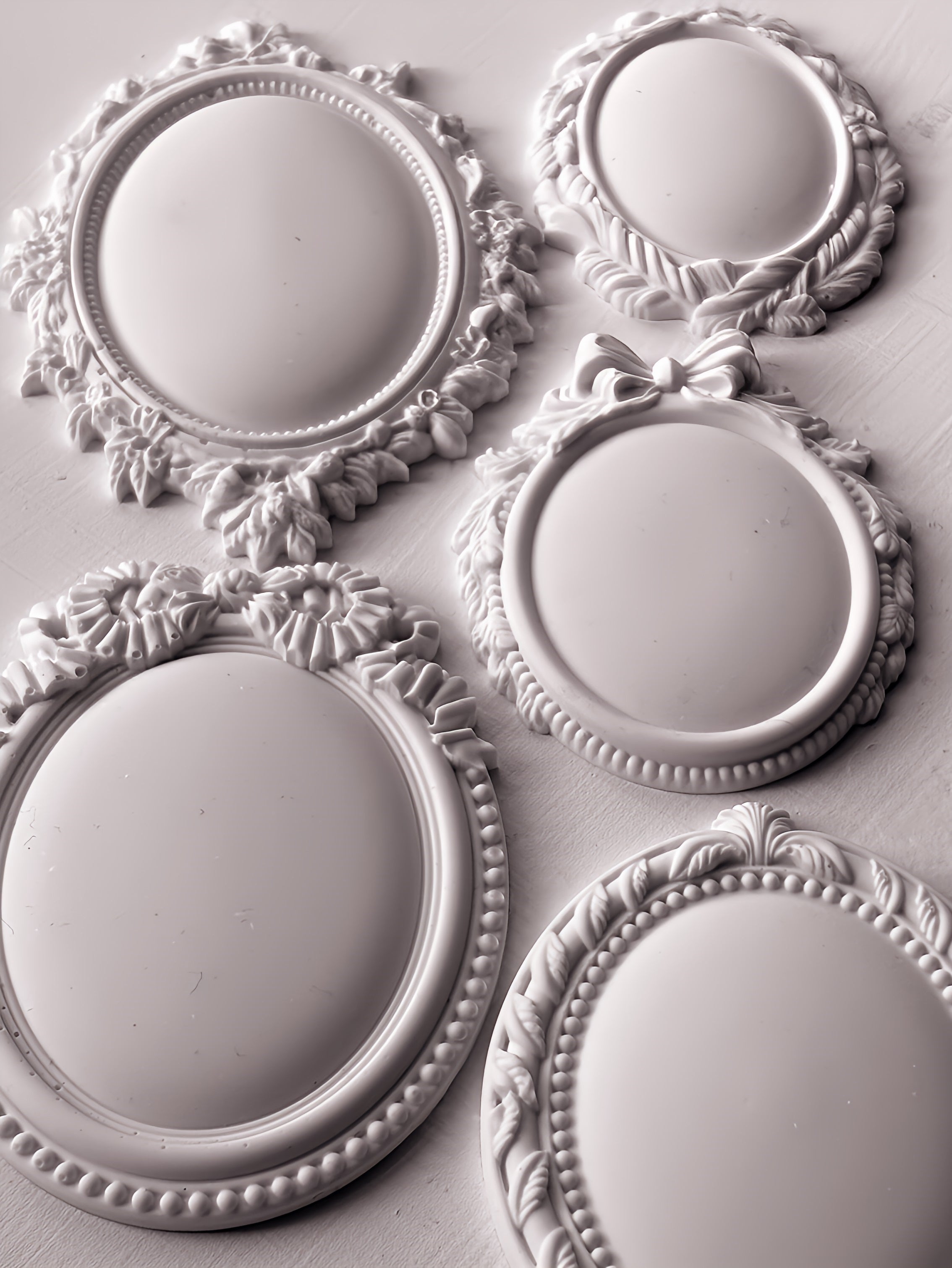 Vintage Brooches Mould by IOD - Iron Orchid Designs-The Painted Heirloom