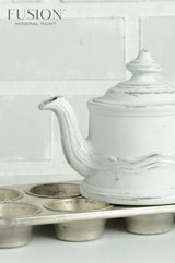 Teapot with Lamp White Fusion Mineral Paint finish on metal tray.