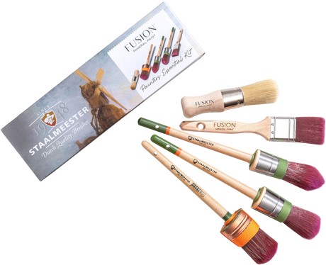 Staalmeester Painter’s Essential Kit Box Gift Set with five colorful Pro-Hybrid paintbrushes.