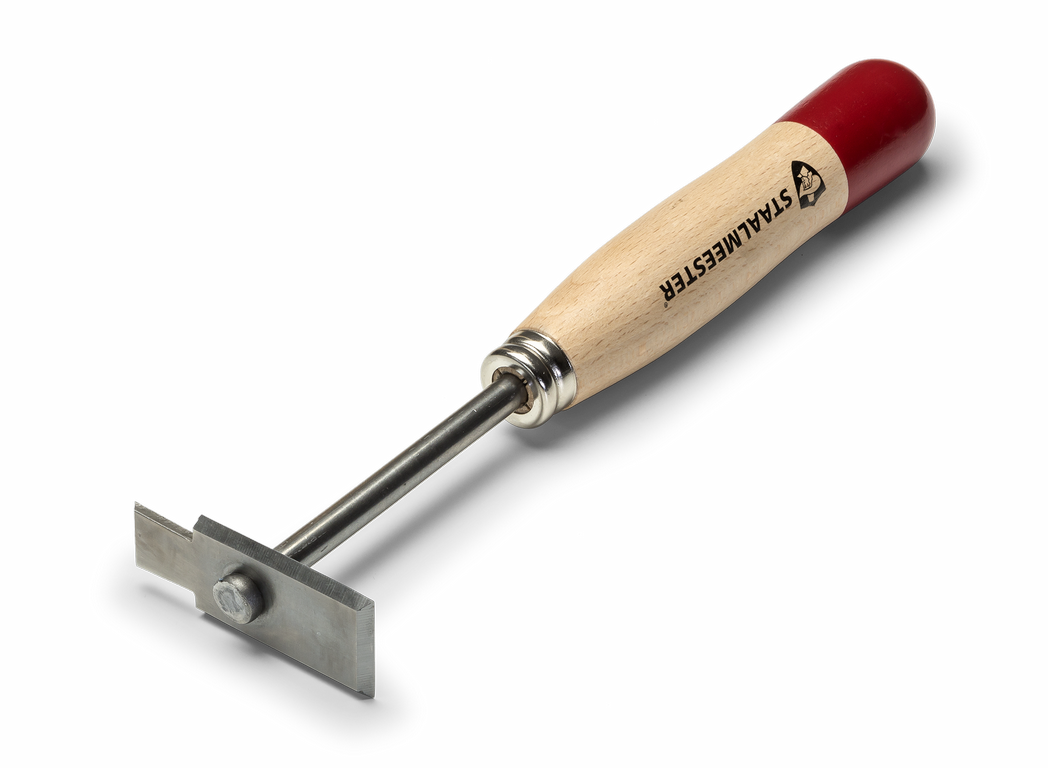 Staalmeester Scraper & Stripper with wood handle, steel blade, and red tip for surface cleaning and scraping.