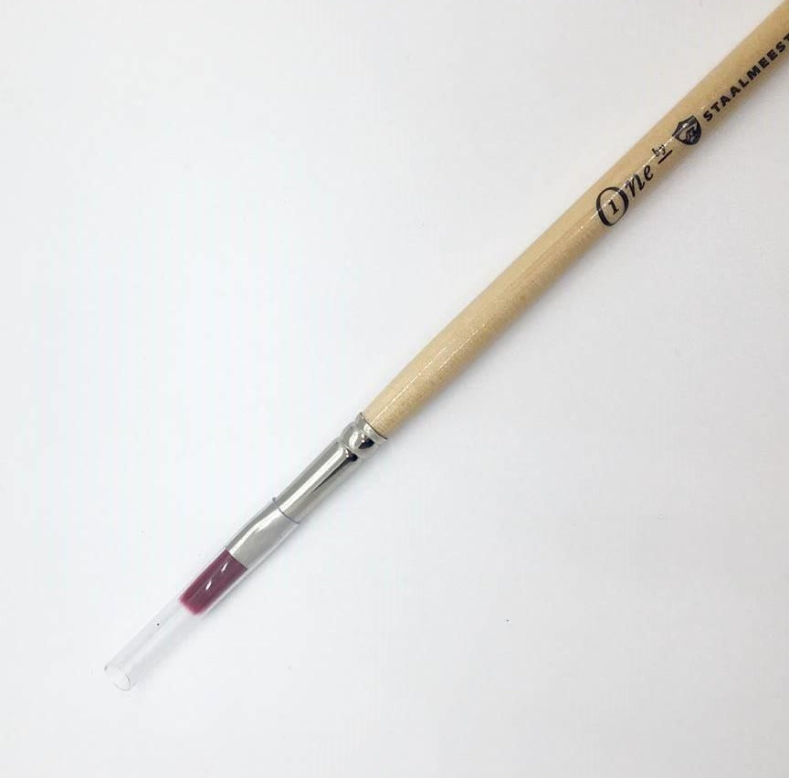 Staalmeester ONE Series 1090 #6 flat paintbrush with wooden handle, metal ferrule, and clear bristle cap.