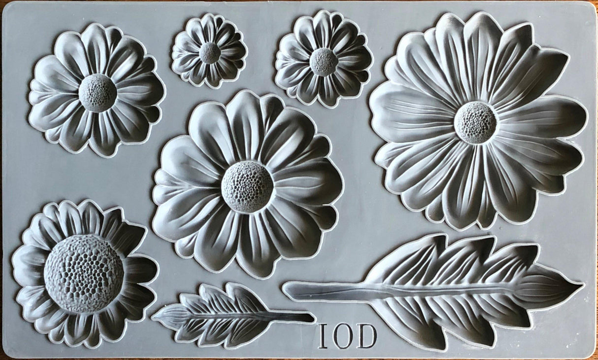 He Loves Me Decor Mould by IOD - Iron Orchid Designs @ Painted Heirloom